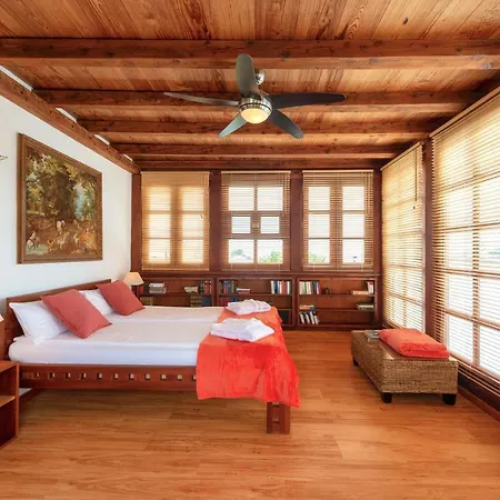 Apartman El Inti 2 *