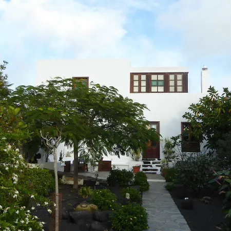 El Inti 2 Apartman Tinajo